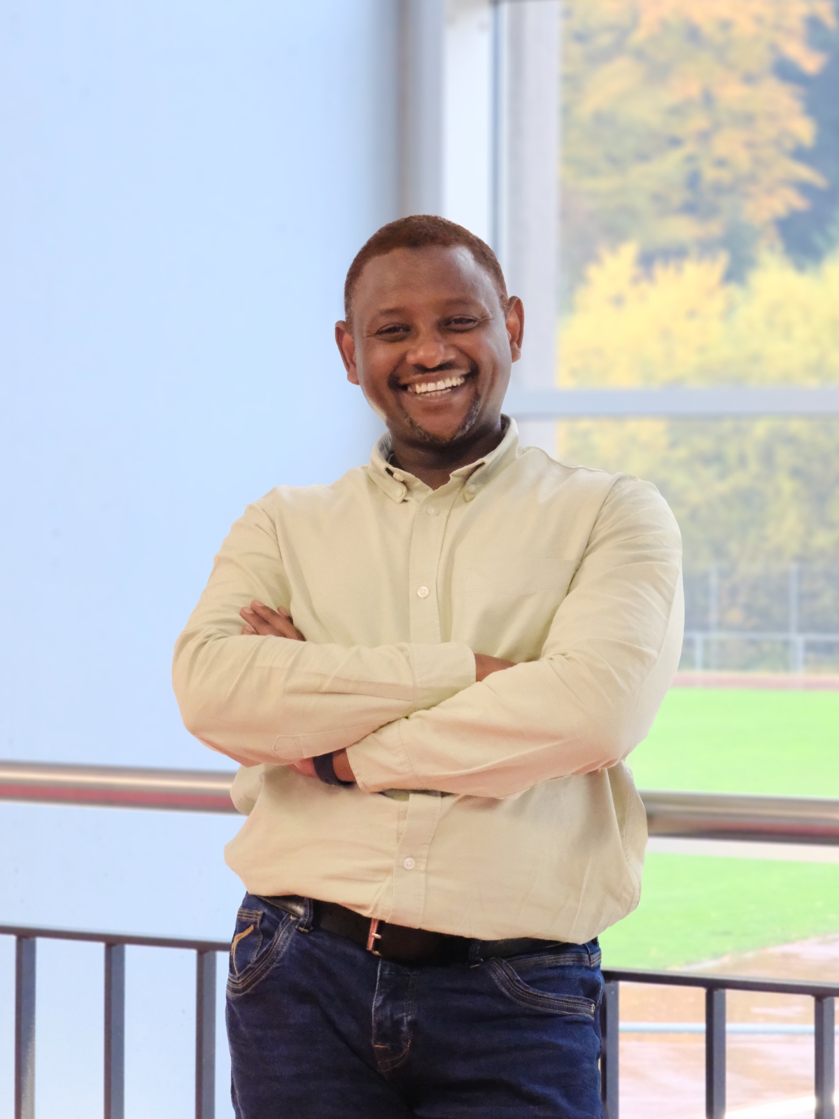 Has_web.jpeg Has_web